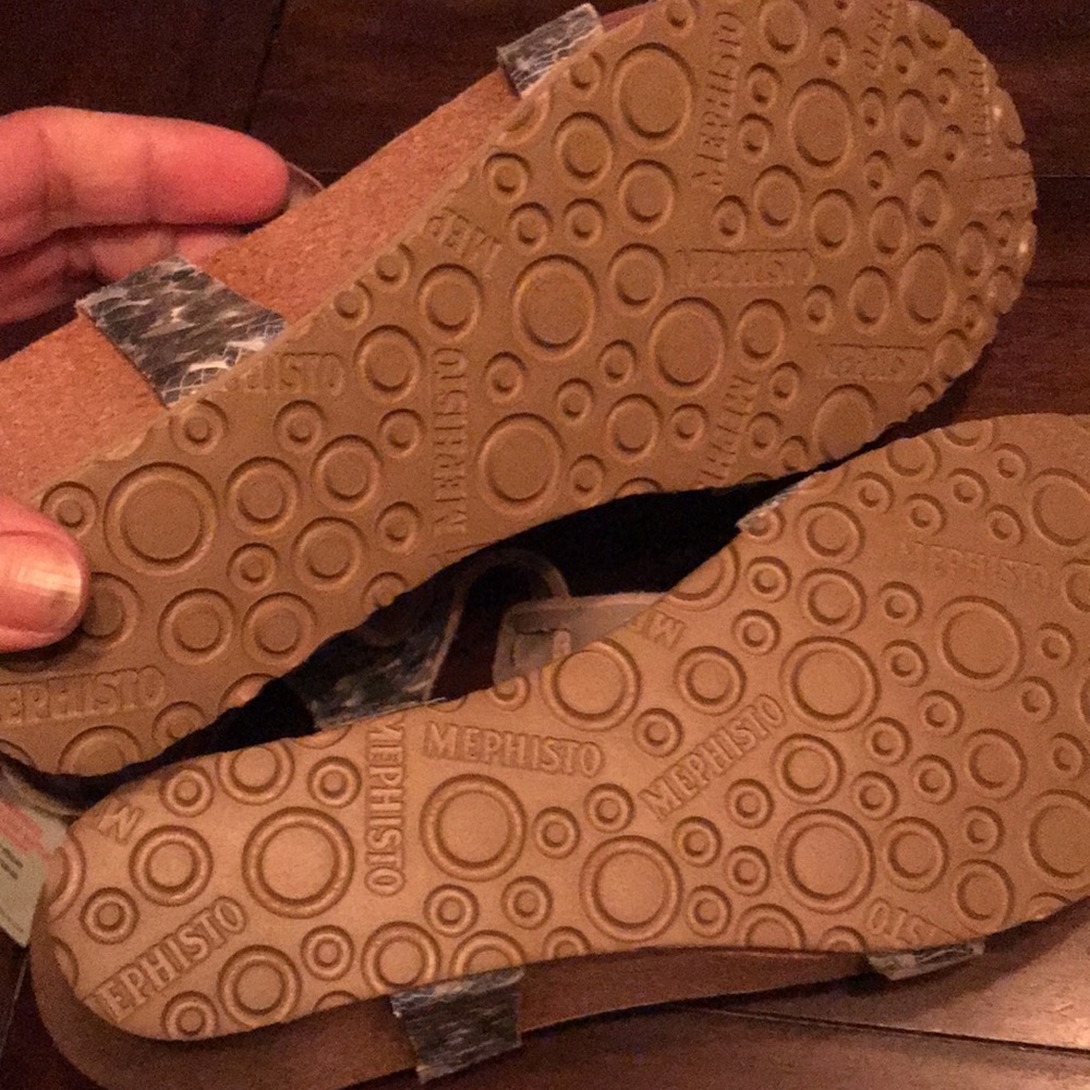 Mephisto Leather Wedge’s - Picture 9 of 10